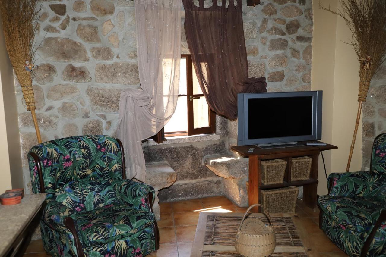 Casa Na Serra Da Estrela Melo Екстериор снимка