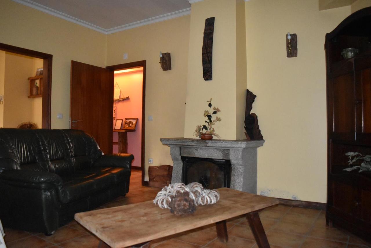 Casa Na Serra Da Estrela Melo Екстериор снимка